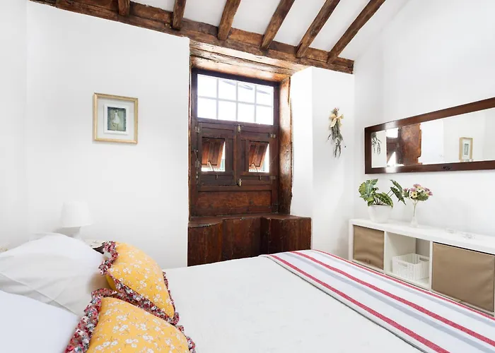 Chc - Casa La Salvada - Silos *