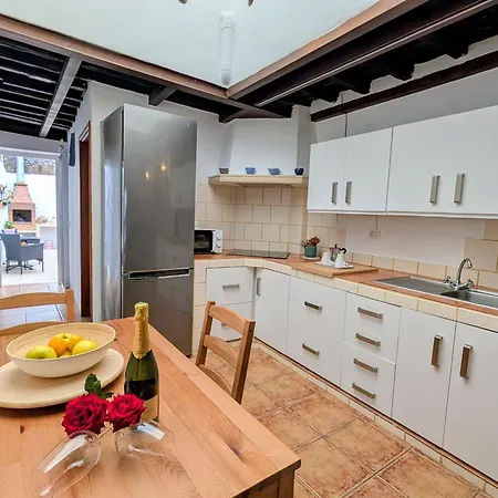 Chc - Casa La Salvada - Silos * Los Silos